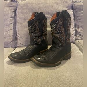 Artillero Country Mexican Armadillo Style Square Toe Boots Men's Size 9 1/2 B3